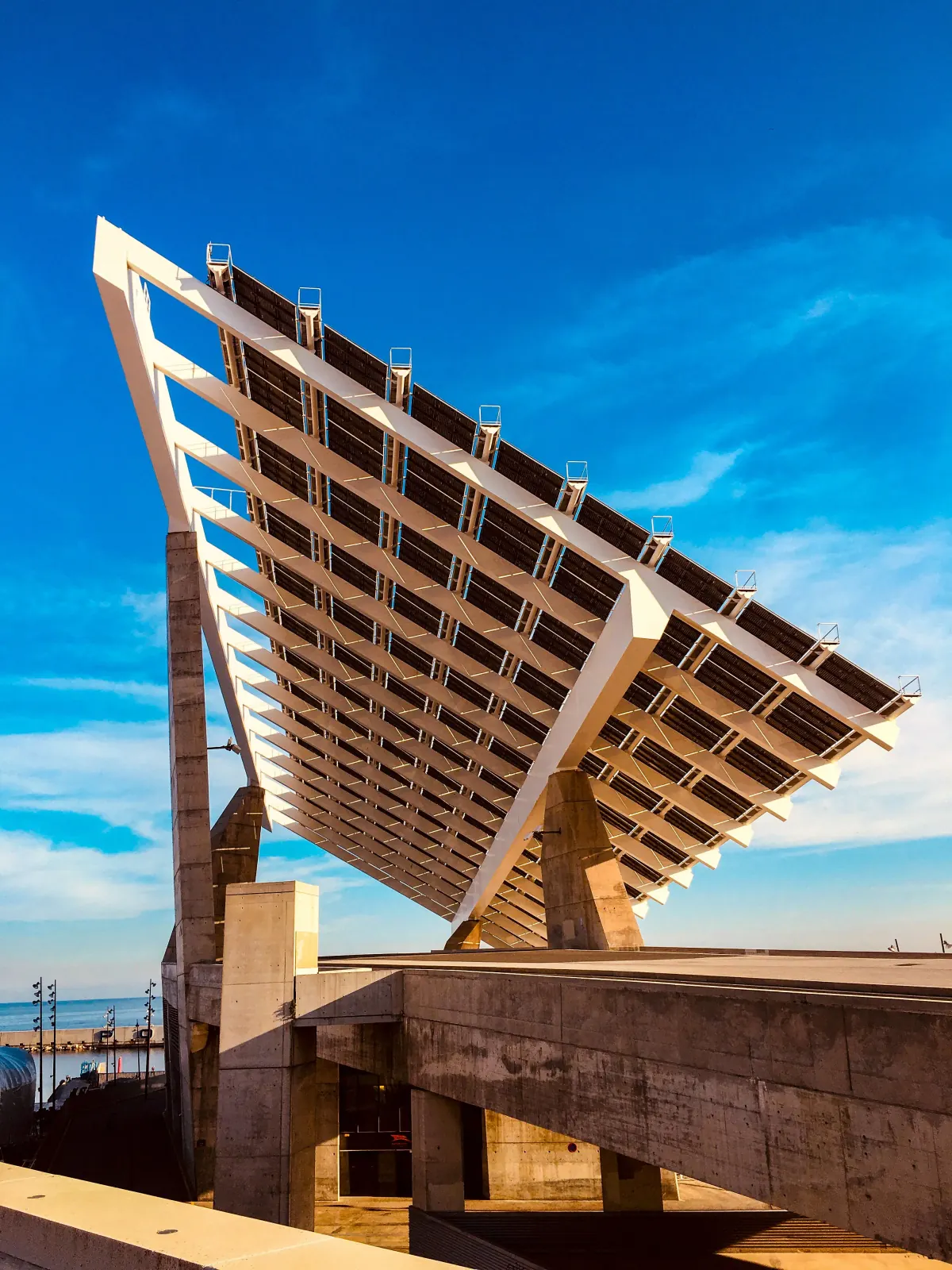 Solar panels and roof orientation: what actually matters?